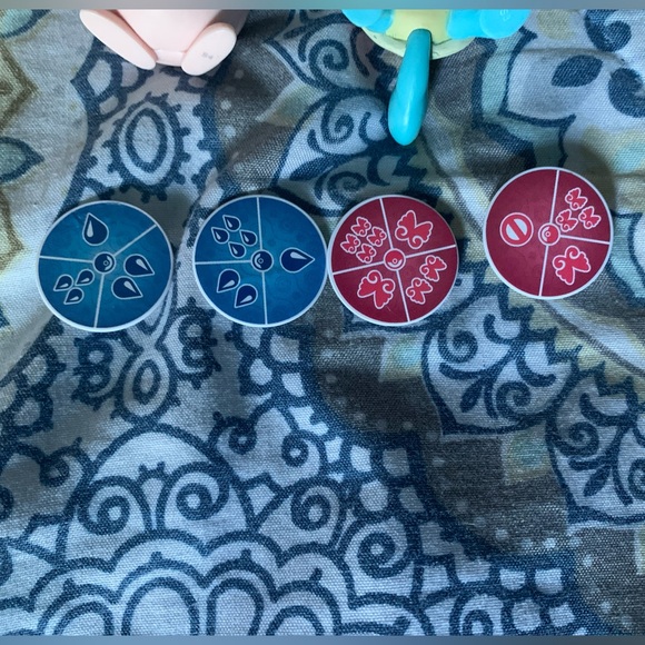 Pokémon Surprise Poke Ball Bundle, Includes All Pictured - Picture 5 of 5